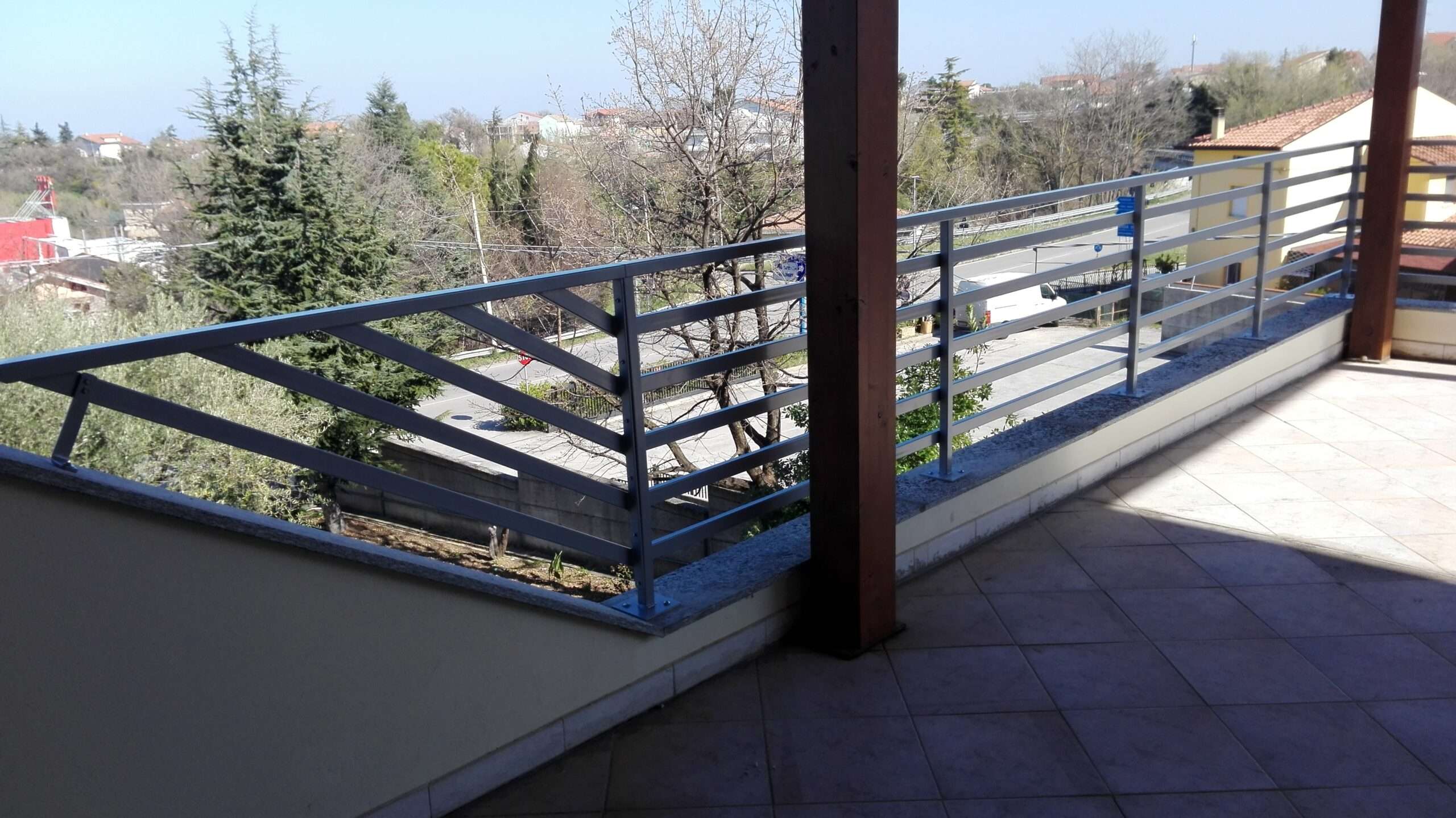 RC-107RE – Ringhiere per balconi.