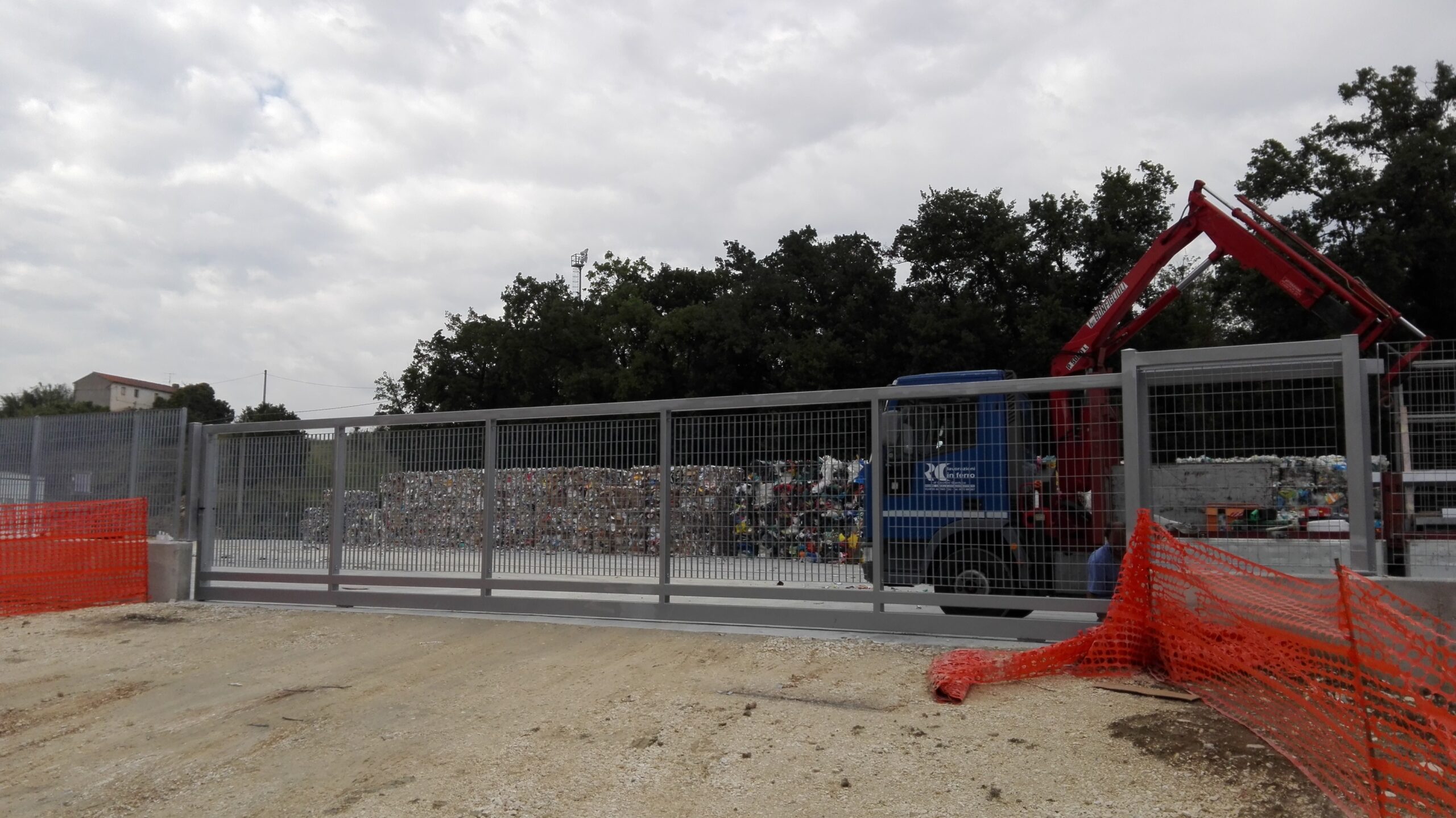 RC-45C – Cancello scorrevole zincato – azienda ECOLAN Spa in Lanciano (CH).